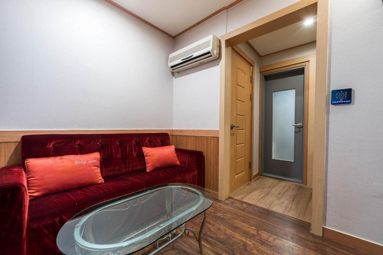 Mu Hotel Sasang Bagian luar foto