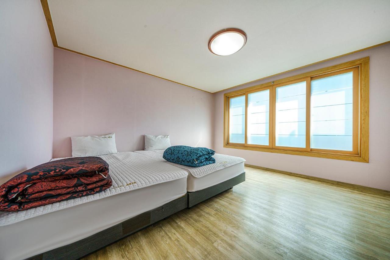 Mu Hotel Sasang Bagian luar foto