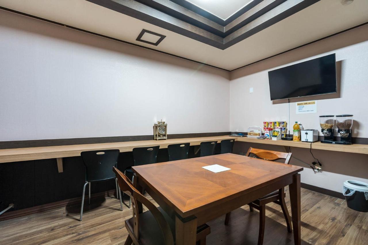 Mu Hotel Sasang Bagian luar foto